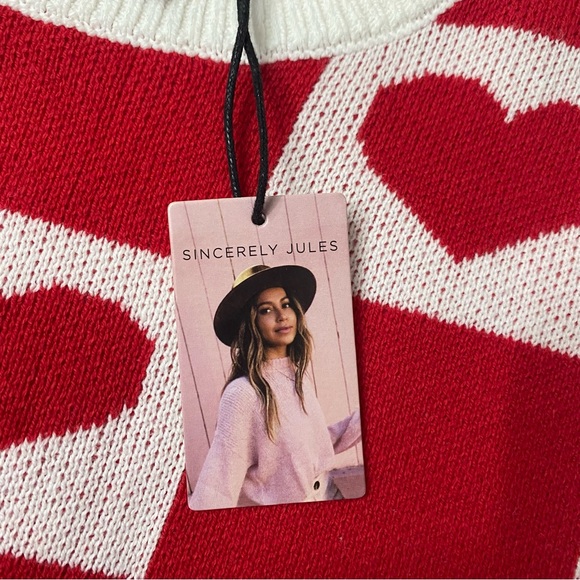 NWT Sincerely Jules Red and White Heart-Pattern Crewneck Woman’s Sweater SZ S - Picture 6 of 9